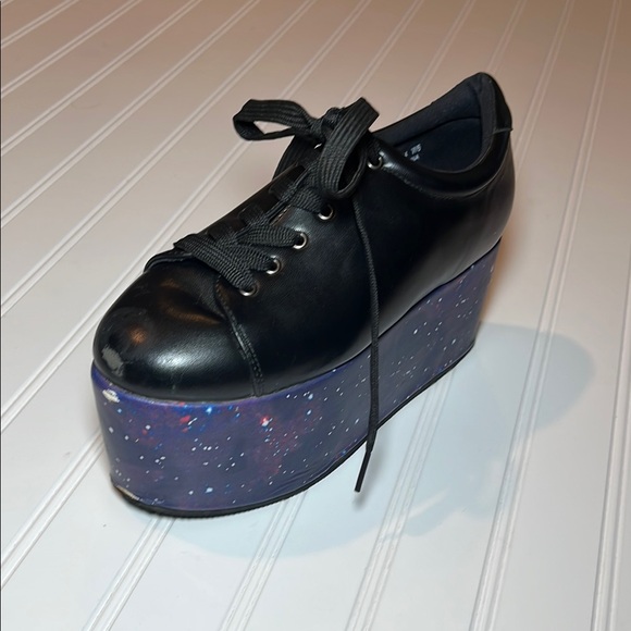 Hot Topic Black Platform Sneakers with Galaxy Print